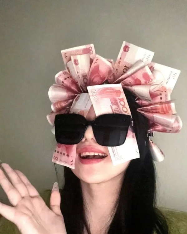 凤凰策略 轻松一刻：其实我是钱失禁体质，一旦没钱了就想哭